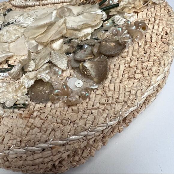 Vintage 1960 Caron Straw Wicker Round Seashell Embellished Purse Handbag Beige - Picture 11 of 14
